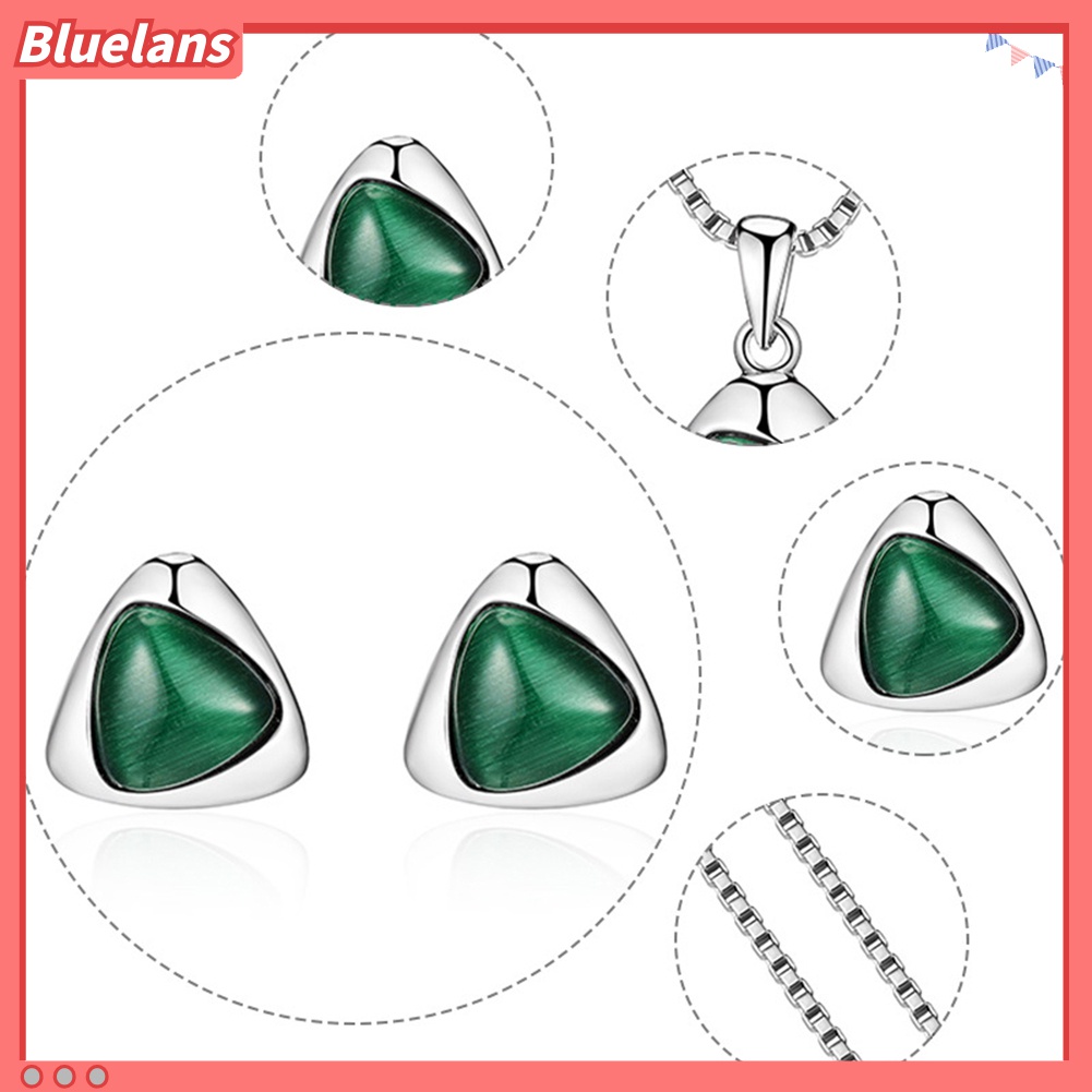 Set Perhiasan Kalung Anting Stud Liontin Batu Permata Tiruan Bentuk Segitiga Untuk Wanita