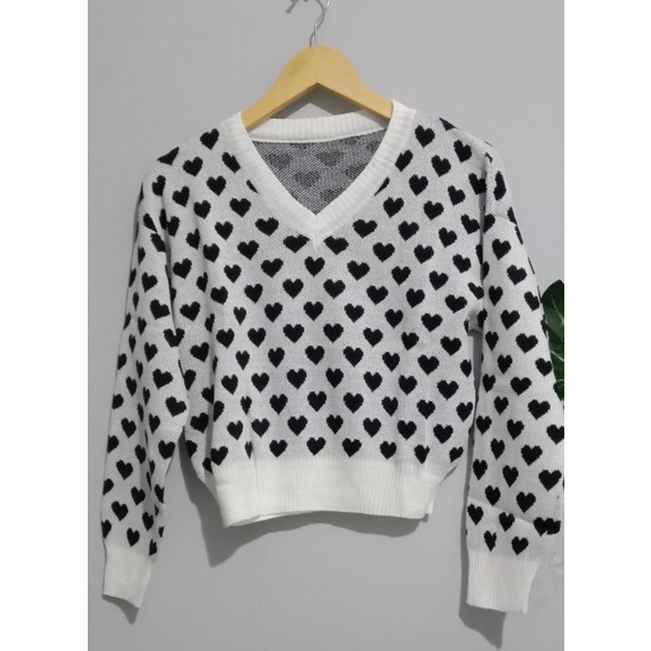 ATASAN RAJUT POLO CROP MOTIF LOVE IMPORT