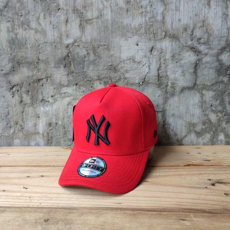 Topi Baseball NY Merah bordir Hitam