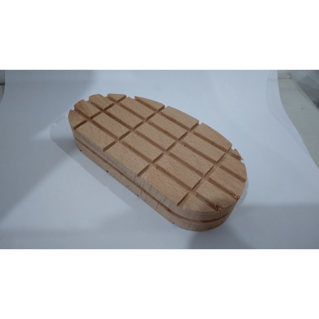 Wooden Block Standard Kerbl -Sepatu Kaki Sapi-