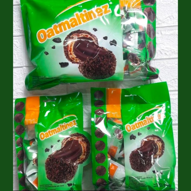 

OATMALTINEZ CHOCOLATE CRUMBS AND CREAM