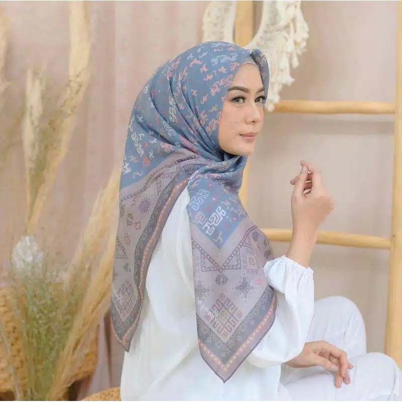 hijab segiempat VOAL  motif lasercut