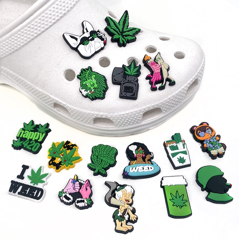 16pcs / SET Charms Bentuk crocs jibbitz Untuk Aksesoris Dekorasi Sepatu Sandal Anak