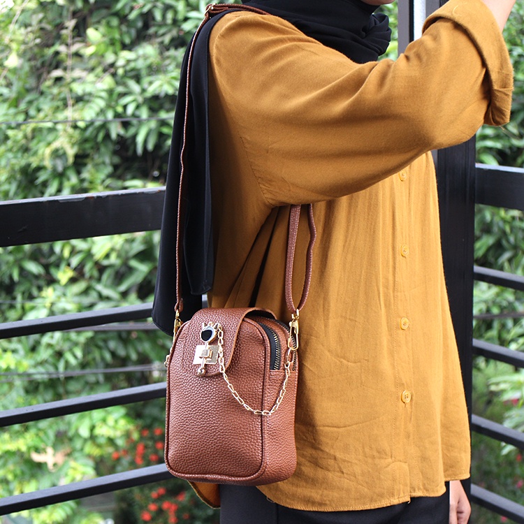 Luna Aura Tas Pouch Hp Papirut Dua Ruang Rantai Gold Slingbag Wanita Kekinian Tas Selempang Remaja Tas ootd