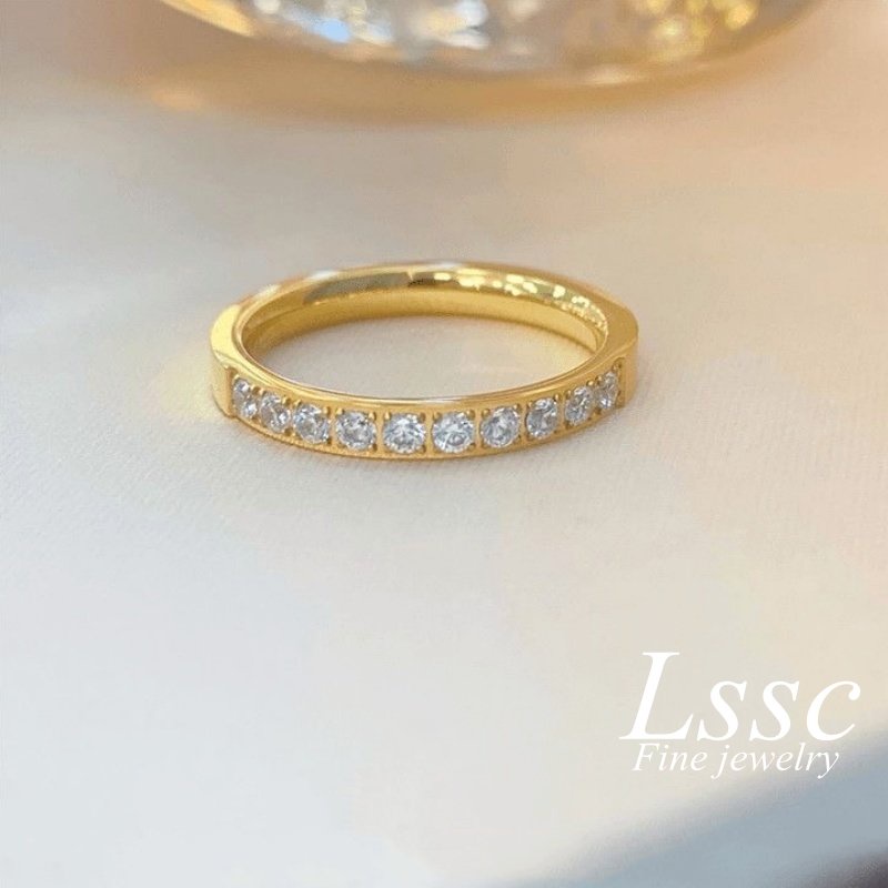 Cincin Titanium Wanita Berlian Emas 18K Cantik Anti Karat CNC Korea Perhiasan Aksesoris