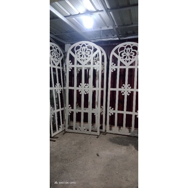 ukiran karet spon motif jendela