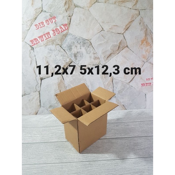 

Kardus / Box / uk 11,2x7,5x12,3 cm / Karton packing polos baru ST ( Dengan/ Tanpa sekat)