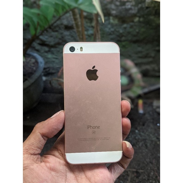 Jual iphone SE 64gb | Shopee Indonesia