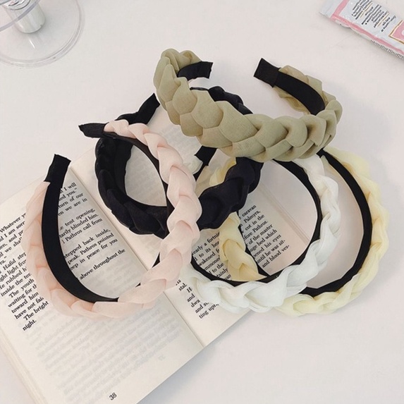 Bando Bandana Lucu Imut Elegan Gaya Korea Aksesoris Rambut Wanita Bando Kepang Korea / Serut Scrunchie Woman Aesthetic Headband Simple Tebal Bahan Kain untuk Piknik Sekolah Kuliah Pesta Nyaman Dipakai Premium