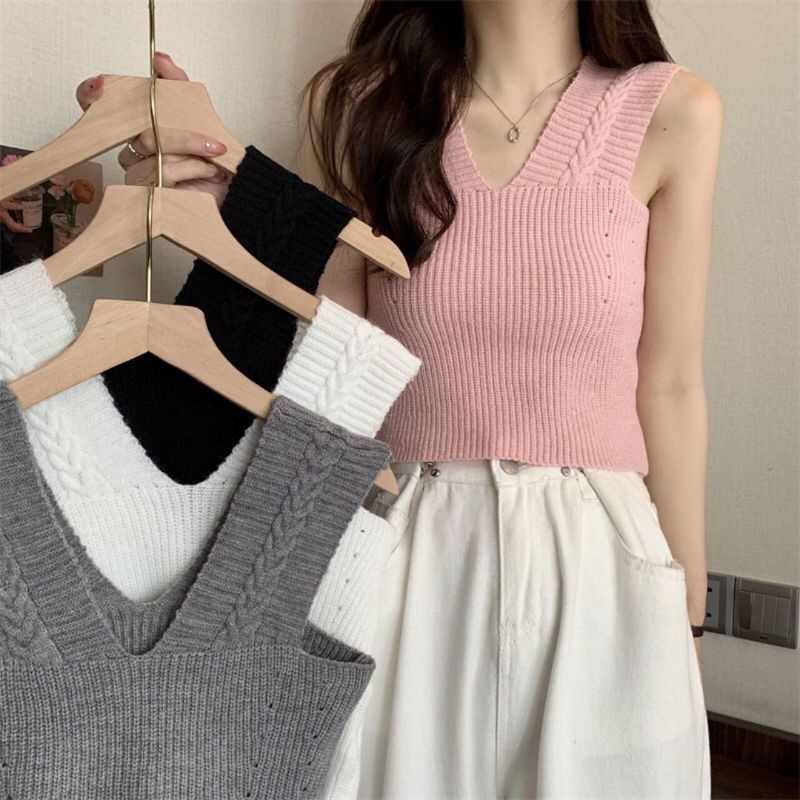 QUEEN SAKURA - Q20022BL - GENIE V SHOULDER KNIT TOP IMPORT - BLOUSE TANKTOP RAJUT CASUAL KOREA WANIT