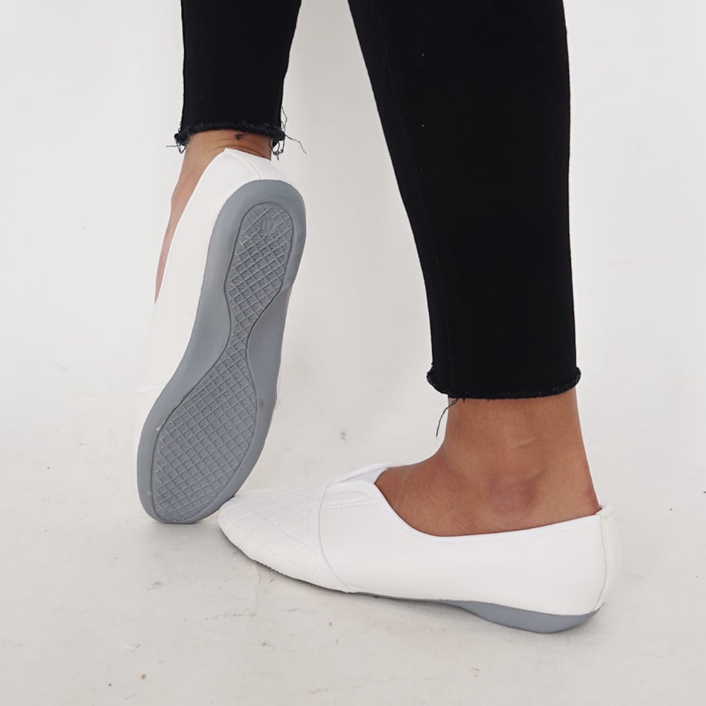 Sepatu Haji Wanita Flatshoes Putih Terbaru | Sepatu Wanita Flatshoes Perlengkapan Haji Dan Umroh