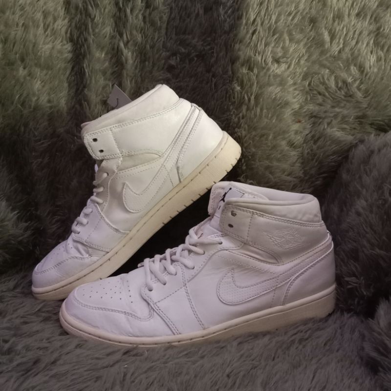 Nike Air Jordan 1 Retro Mid White Size 43