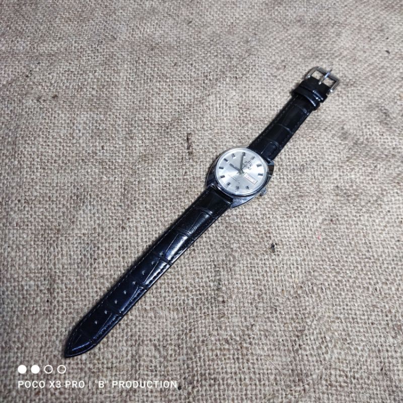 Jam tangan manual Orient swiss movement