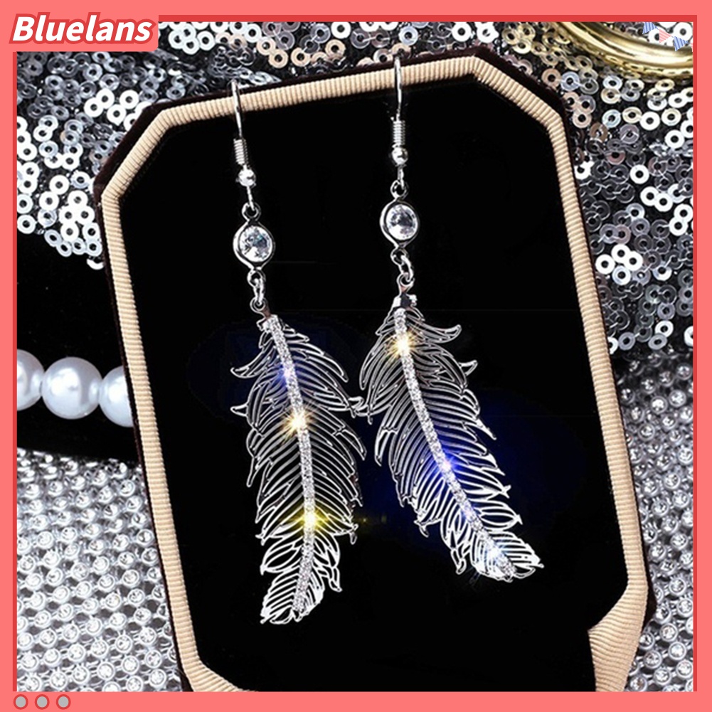 Anting Kait Gantung Panjang Desain Bulu Hollow Hias Berlian Imitasi Bahan Metal Untuk Wanita