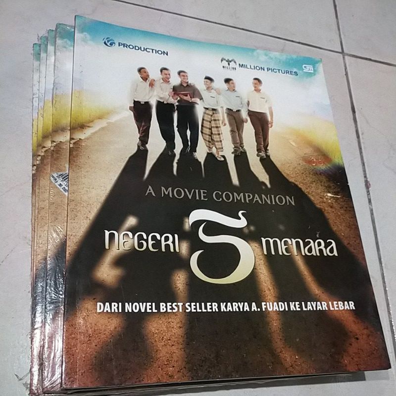 Jual Buku Film Movie Novel Negeri 5 Menara A Movie Companion A Fuadi Shopee Indonesia 