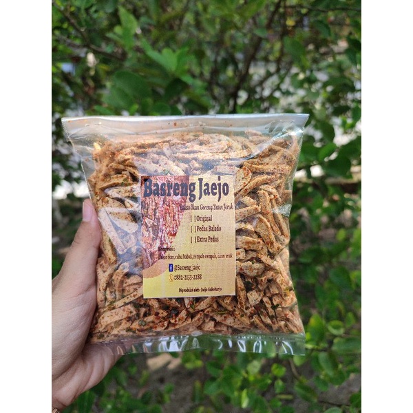 

Basreng daun jeruk pedas 250gr