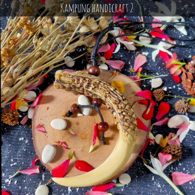 kalung etnik ukir naga