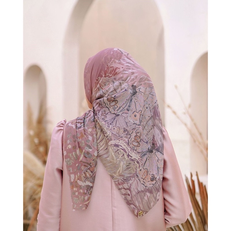 Buttonscarves Farsha Series “Old Rose”