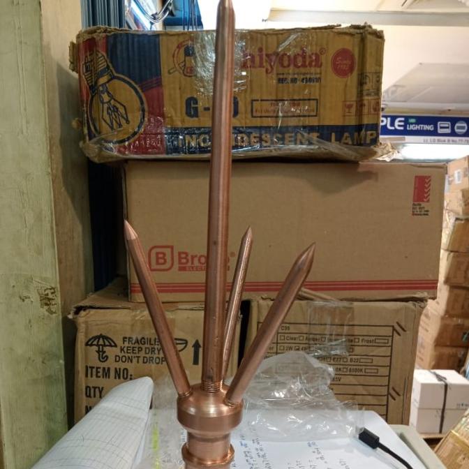 Penangkal Petir Trisula