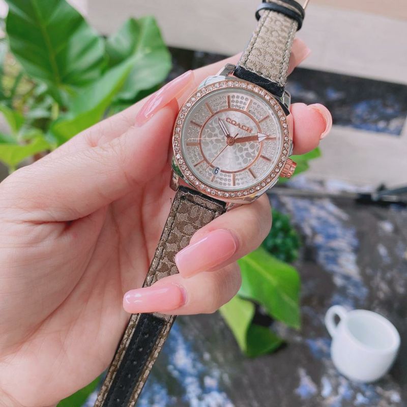 Jam Tangan Wanita Coach Jam Tangan Kulit Terlaris Jam Tangan Outdoor Pria Wanita Bisa COD