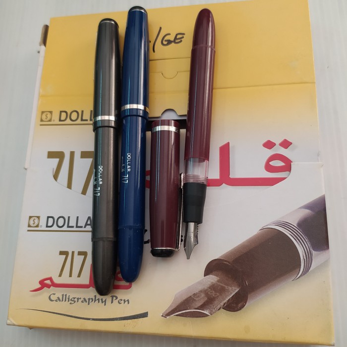 

Hemat Calligraphy Pen Dollar 717 (Pen Kaligrafi)Harga Per Pcs Gilaa!!!