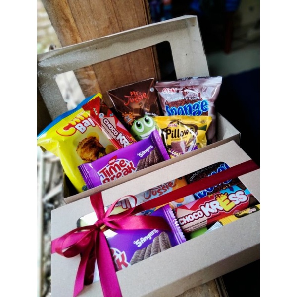 

Snack box/ Snack ulang tahun/ Snack box ultah/ hampers ultah / hampers snack