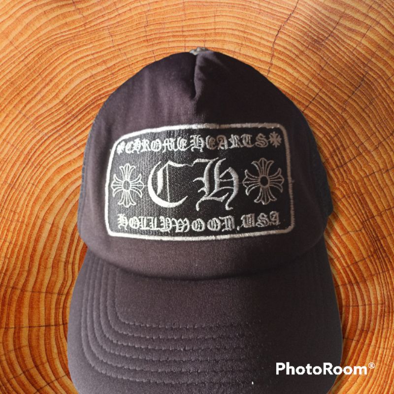 TOPI CHROME HEARTS