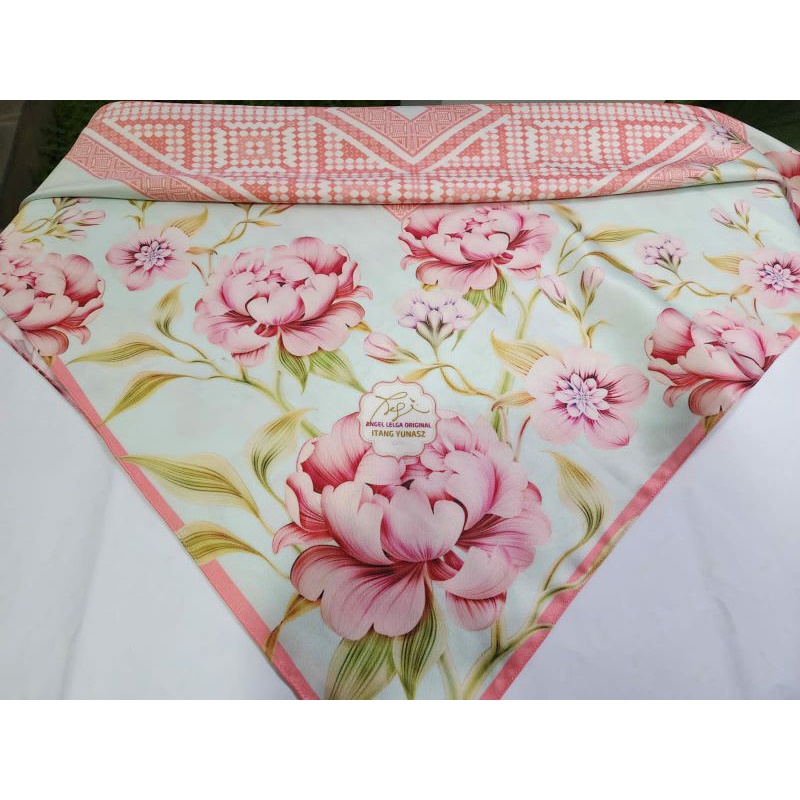 Jilbab- Angel Lelga dan Itang yunasz Preloved