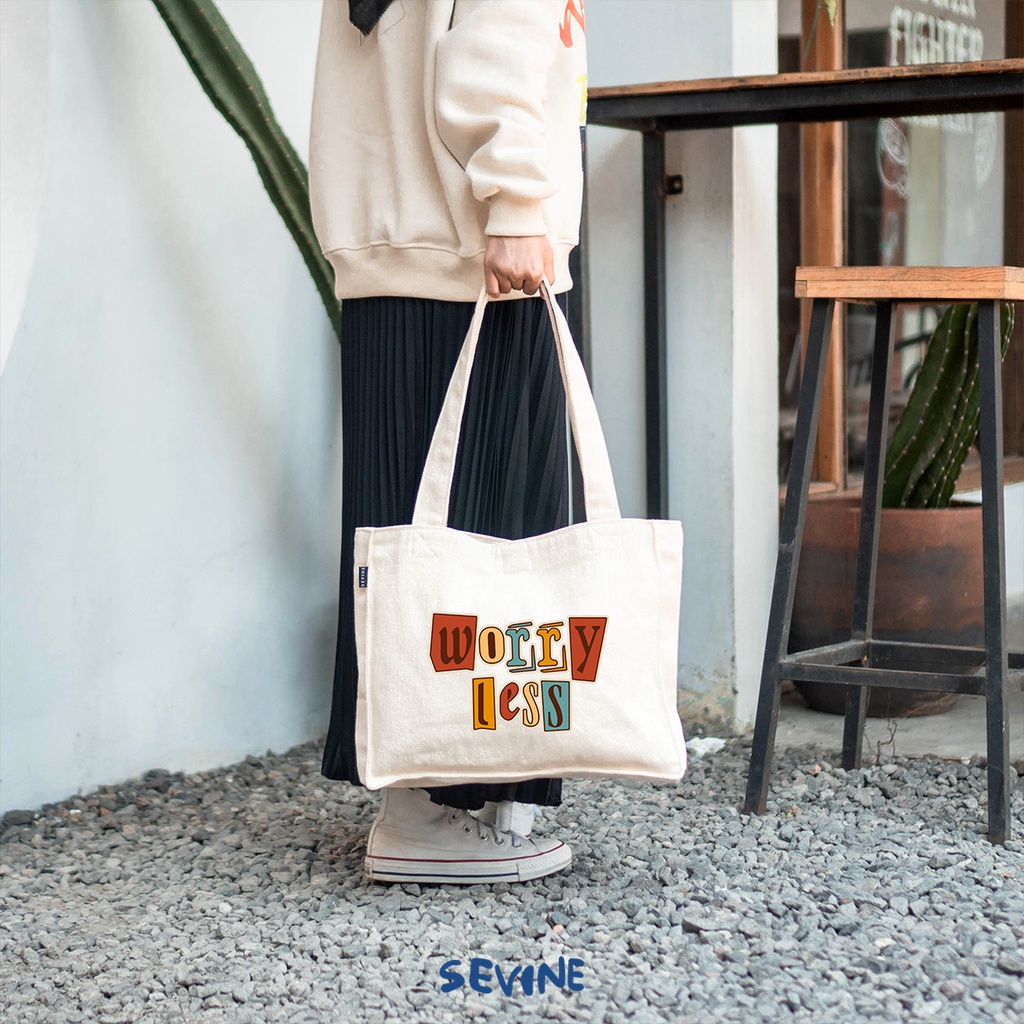 Sevine Totebag Kanvas Daisy Tas Wanita Tote Bag Kuliah Sekolah Kerja Kantong Laptop Quotes Aesthetic - KH