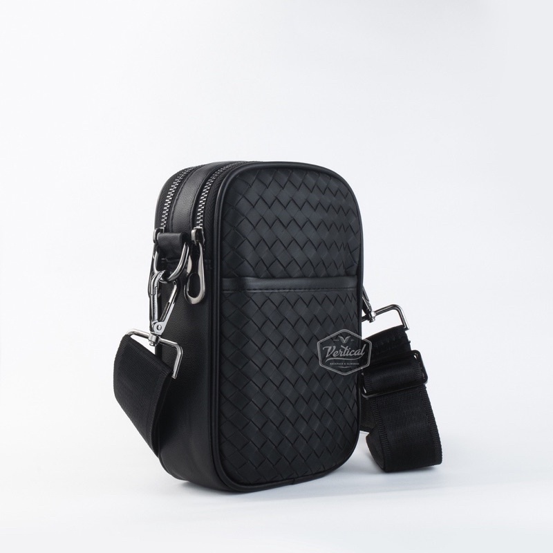 knitted Leather Black- Tas Selempang / Slingbag Mini Beyond