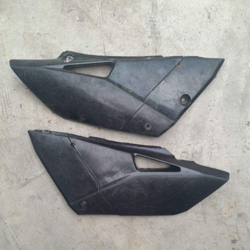 Cover body jok YZ 85 bekas second