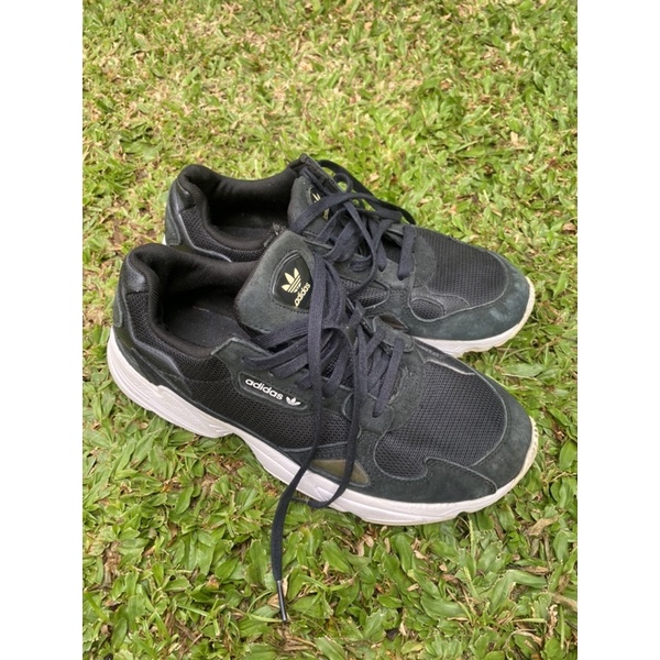 Adidas falcon original