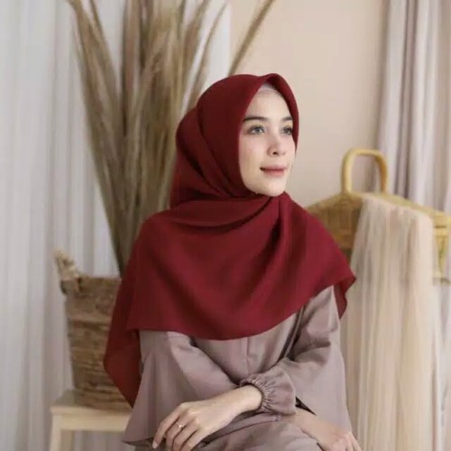 HARGA TERMURAH JILBAB BELLA SQUARE SEGI EMPAT / HIJAB BELLA SQUARE TERBARU WARNA TERLENGKAP-Marun