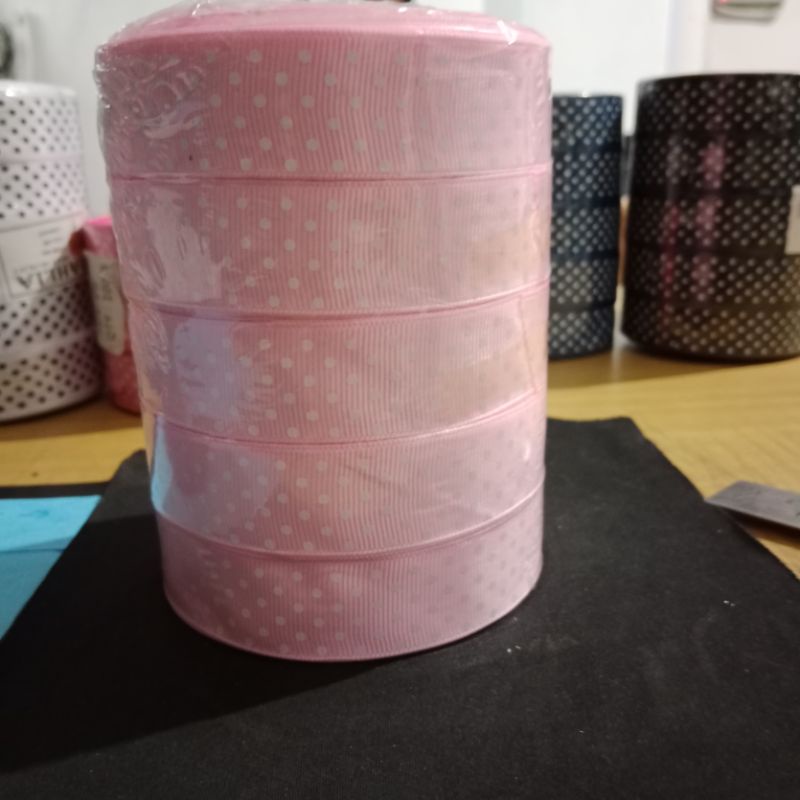 Pita grosgrain motif polkadot ukuran 2.5 cm x 18 m(harga/roll)