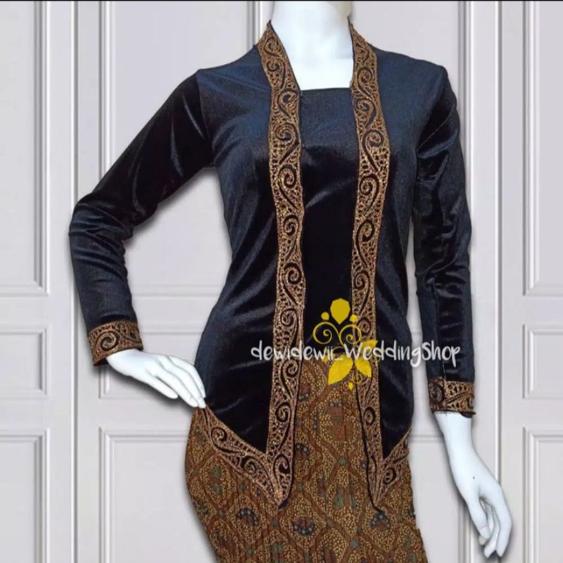 Kebaya Kutubaru Bordir Cantik / Bahan Bludru - Warna Hitam