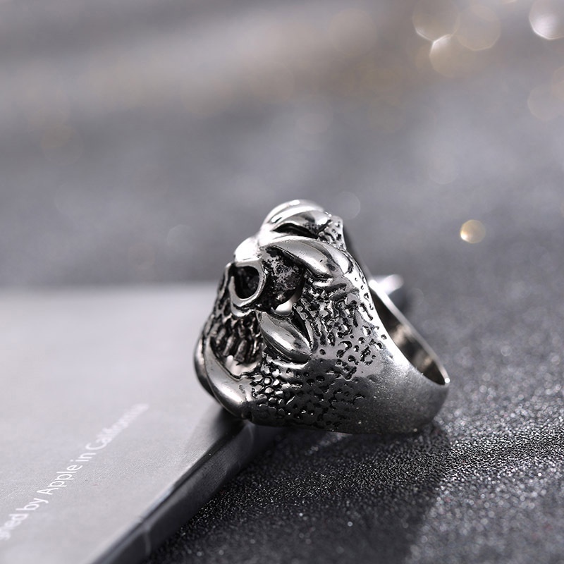 Cincin Tengkorak Cakar Bahan Metal Gaya Klasik Rock Untuk Hadiah Pesta