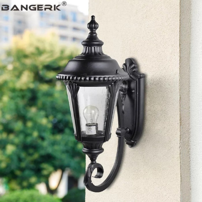 Lampu Hias Tempel Dinding Outdoor Klasik Antik Waterproof Teras Rumah