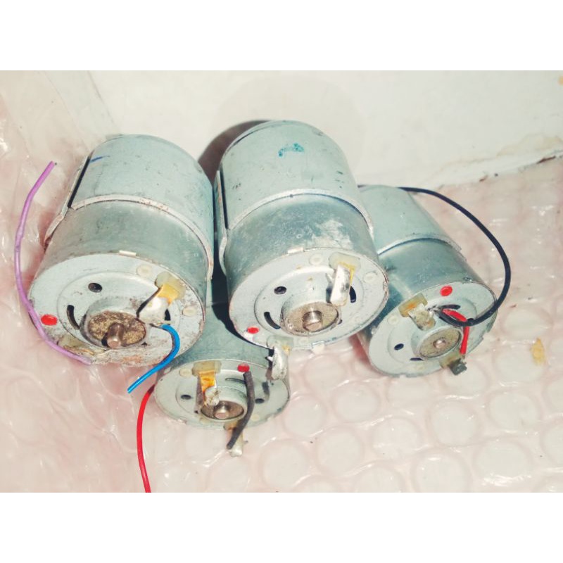 dinamo generotor LED 12V bisa di pakai ke 24vdc max ,untuk penggerak dll