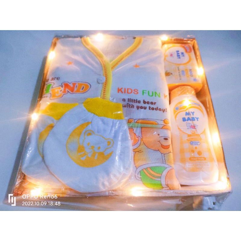 Hamper Bayi Kado Bayi Baru Lahir Baby Gift Set Hampers Baby Girl Kado Bayi Laki-laki Perempuan Parcel Bayi Newborn 0 - 6 bulan