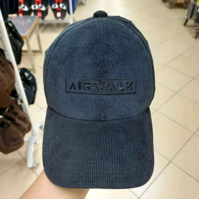 TOPI AIRWALK