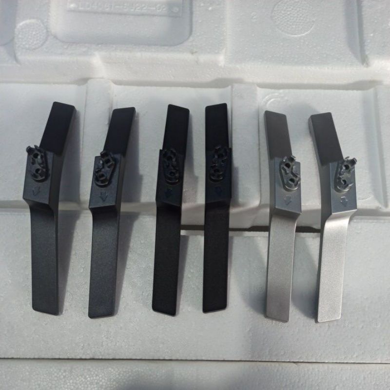 DUDUKAN KAKI TV TOSHIBA 32L5995