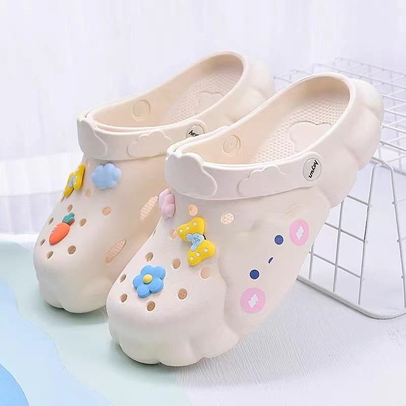 [littlecrab] Sandal Fuji Baim Croc Awan Gelembung Warna Pastel Lembut Berkualitas Free Jibbitz Pita Bunga Wortel Sendal Lubang Full Cover Anti Slip EVA Anti Air Cute Sandals Buaya Korean Style