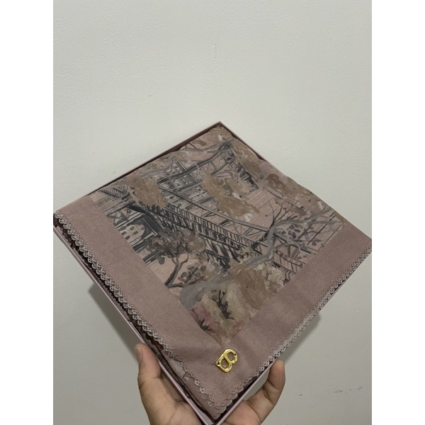 buttonsacrves Ny3 bowery