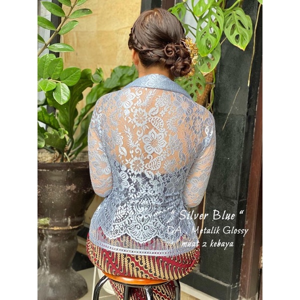 Yukakebaya || kain metalik glossy muat 2 kebaya