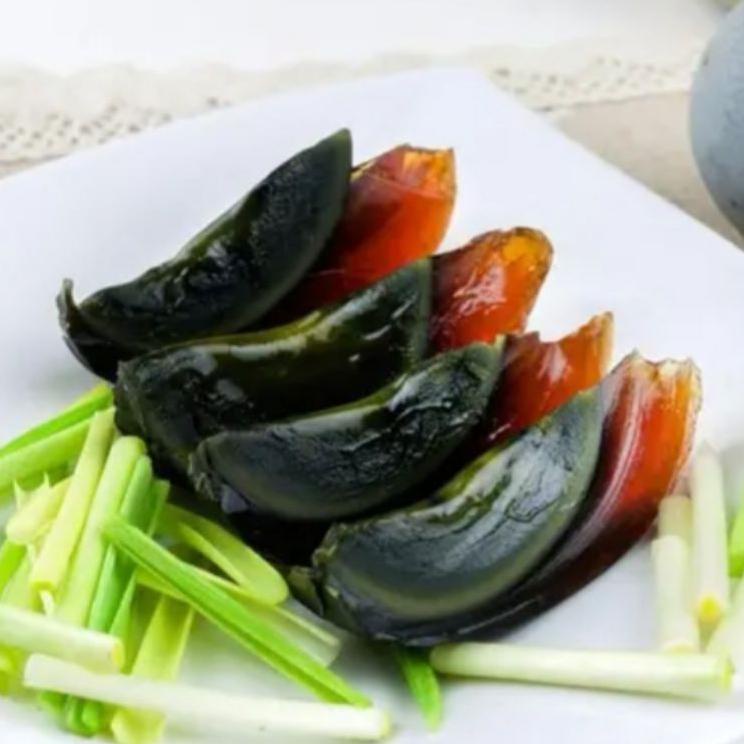 

Diminati--Telur bebek Pitan / Telor Pidan / Telur Hitam