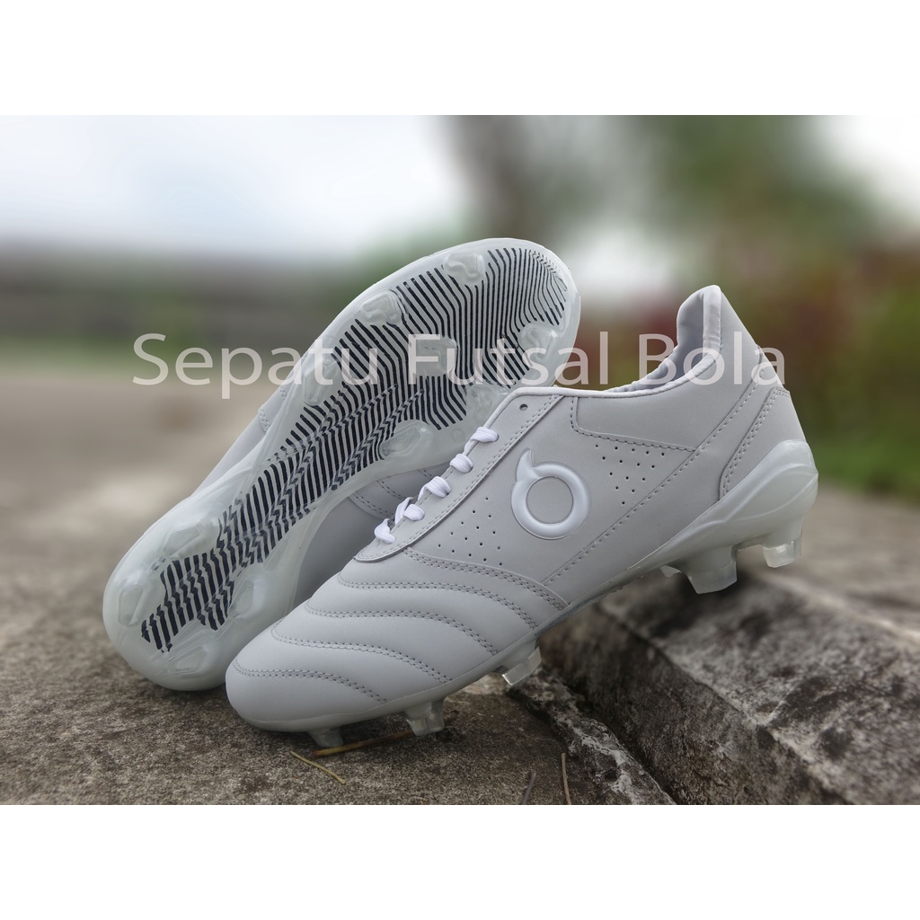 sepatu Bola ourtuseight Forte savage in catalyst abu abu muda kualitan terbaik football