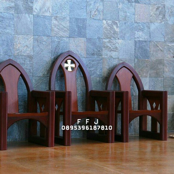 Kursi altar kursi gereja kayu jati