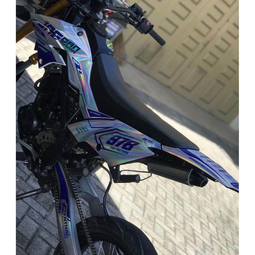 

DECAL FULL BODY KLX BF BAHAN HOLOGRAM PELANGI BEBAS REQUEST DESAIN SESUKA HATI