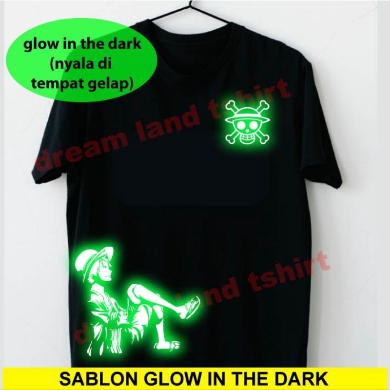 Kaos One Piece Luffy Sitting Down (Glow In The Dark)