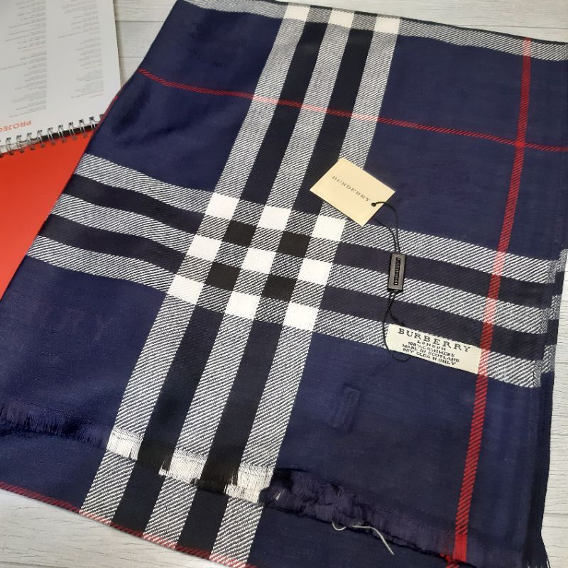 The Classic Check Cashmere Scarf Color Navy Blue